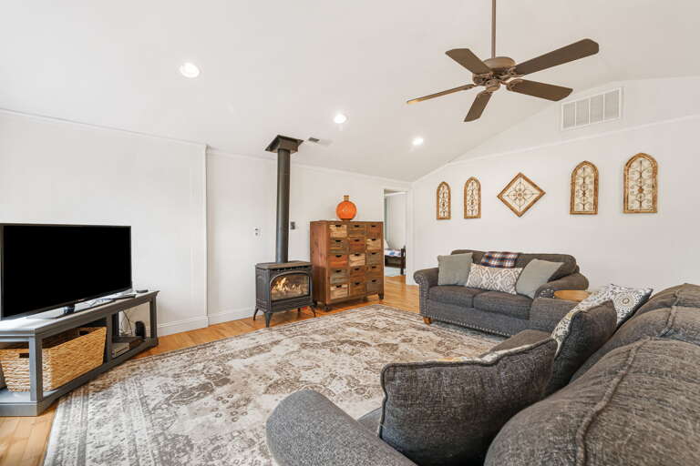 Living Area w/ Smart TV & Gas Fireplace