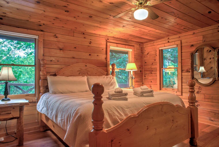 Main Suite/Bedroom Two - 1 King Bed Main Suite/Bedroom Two - 1 King Bed