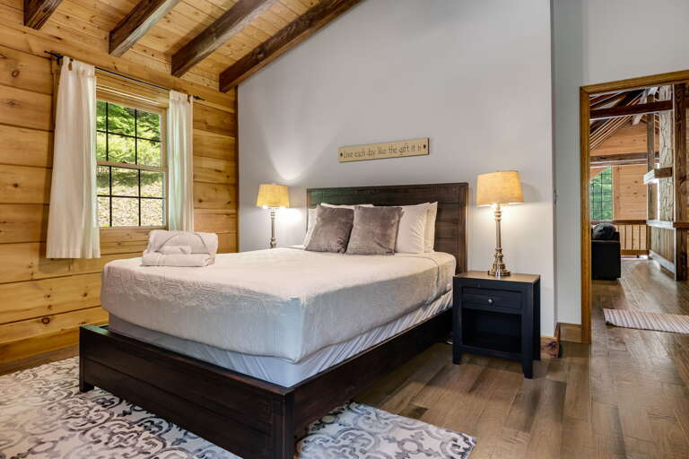 Upper Level - Bedroom Four - Queen Bed