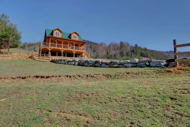 Still Rock Farms Exterior