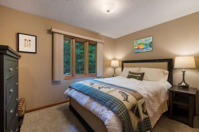 Bedroom 3 - Queen Bed, Main Level