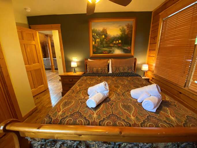 Main Level Guest Room-1 Queen Bed