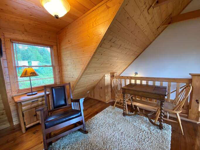 Sitting Area-Upper Level