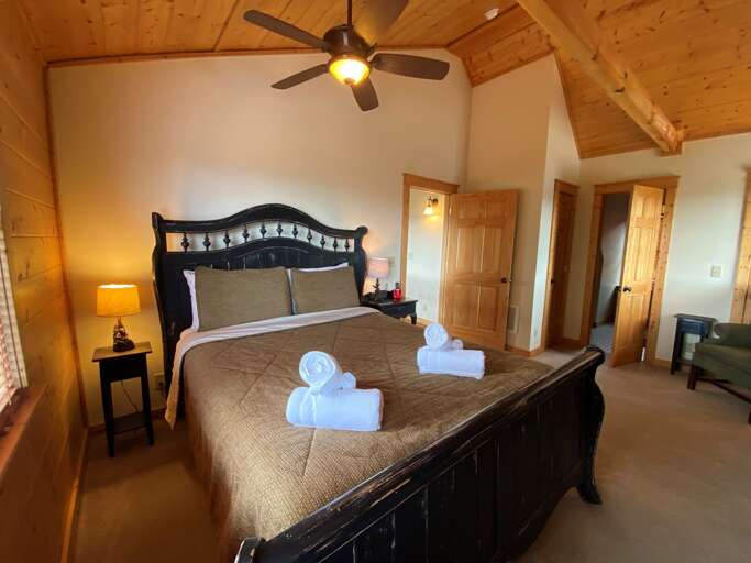 Upper Level Master Suite/Bedroom 3 - Queen Bed