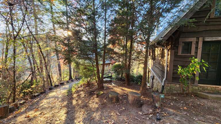 Path from Neighboring Cabins to Chickadee's Hatch