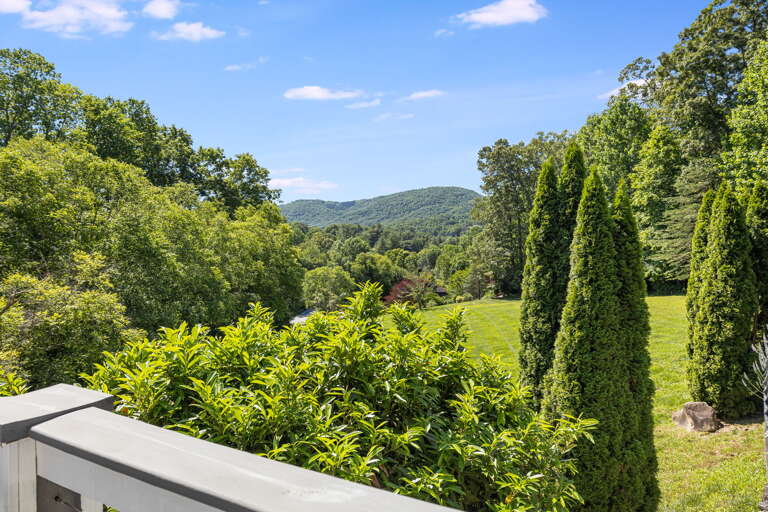 Picture View Of the Mountains