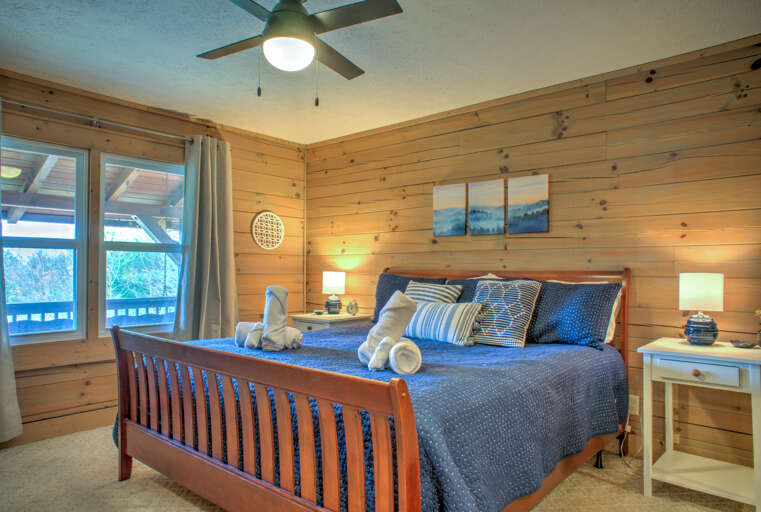 Main Level - Bedroom 1 - King Bed Main Level - Bedroom 1 - King Bed