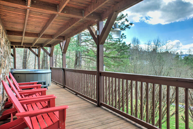 Lower Level - Covered Porch w/ Hot Tub