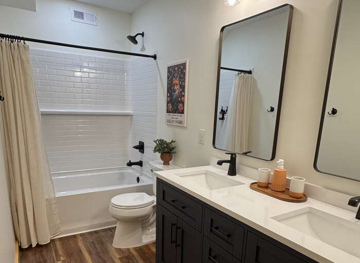 Lower Level Full Bath