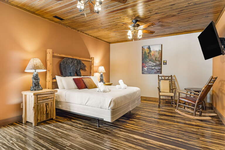 Upper Level - Main Suite/Bedroom Three - King Bed w/ Smart TV Upper Level - Main Suite/Bedroom Three - King Bed w/ Smart TV