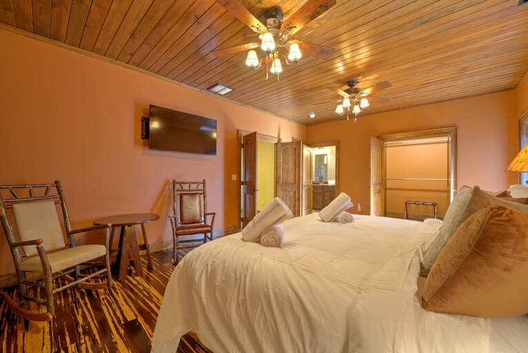 Private Main Suite