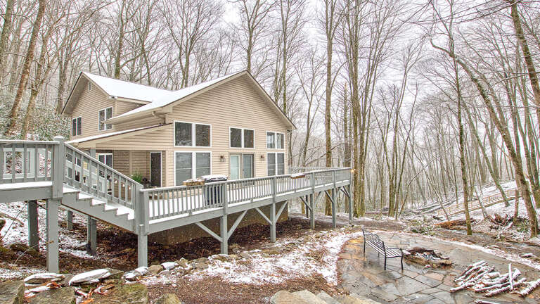 Welcome to Woodland Escape in Winter