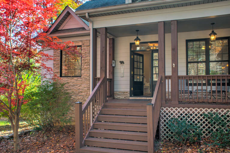 Come on in to Woods Escape