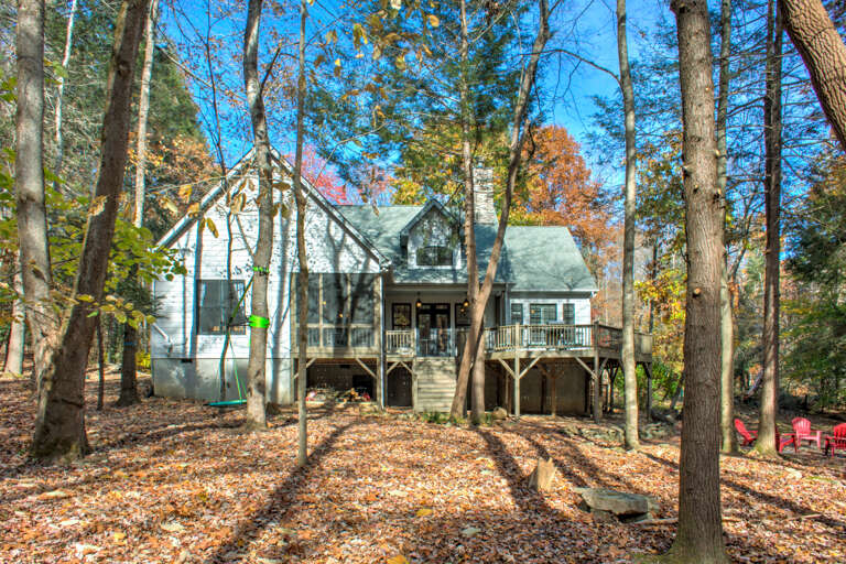 Woods Escape - Exterior