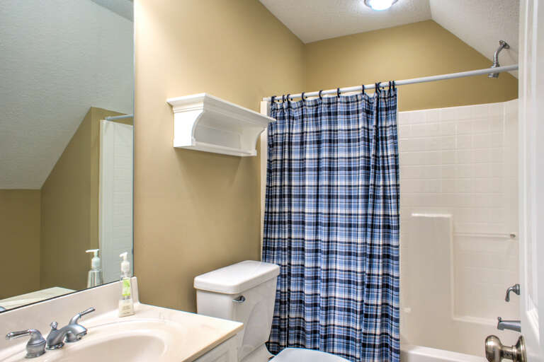 Full Bath - Upper Level