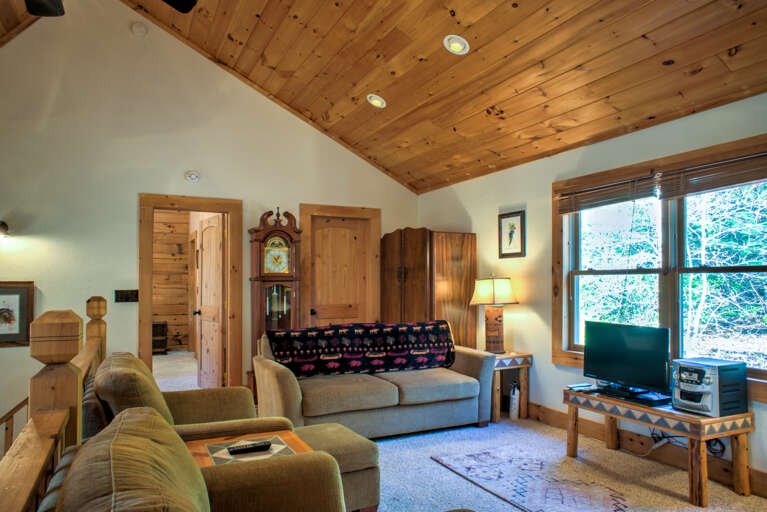 Living Area w/ Smart TV