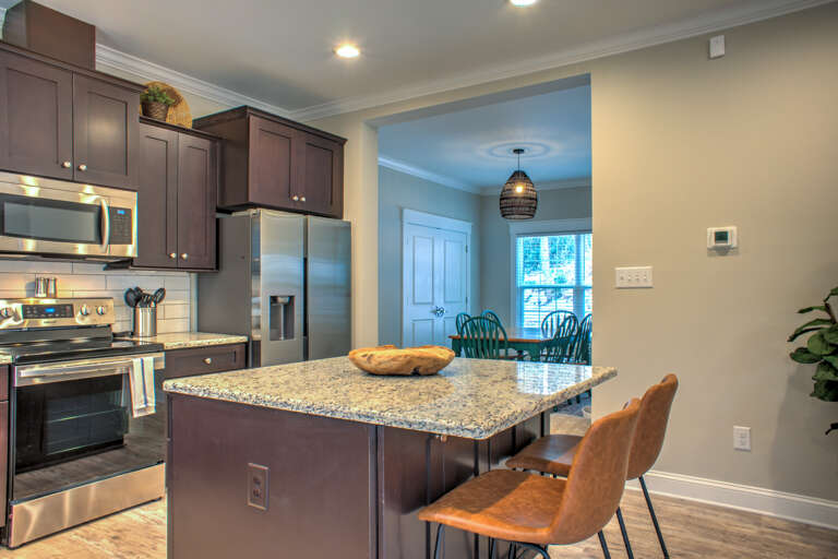 Breakfast Bar - Fully Equipped Kitchen