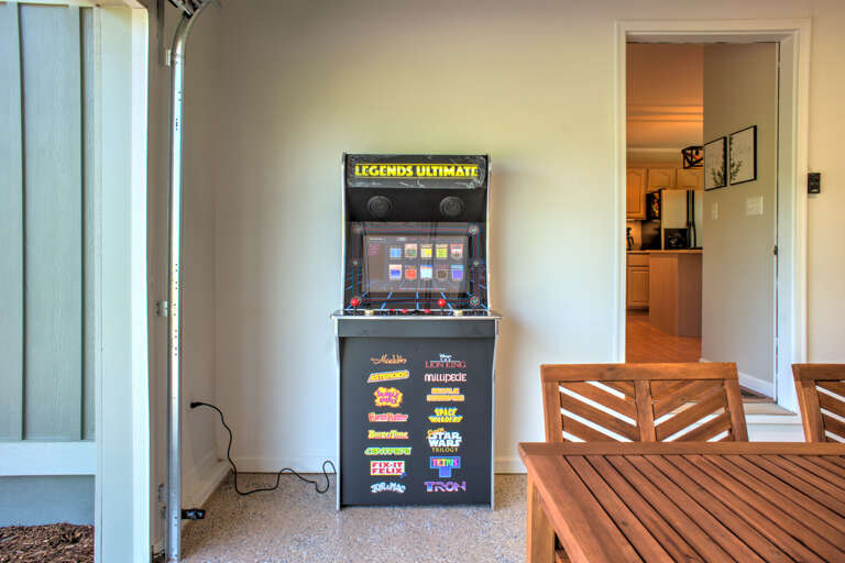 Recreation Room - Vintage Arcade Game