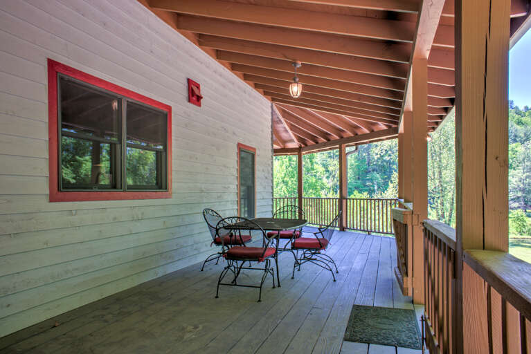 Covered Porch with Dining Area