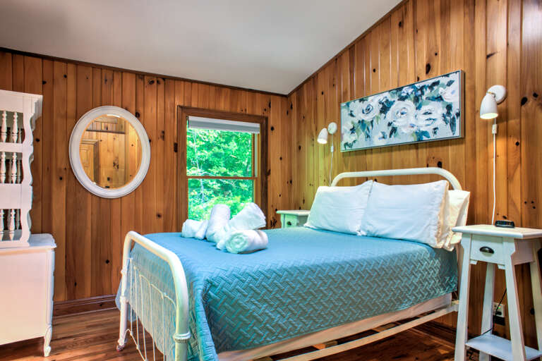 Upper Level - Bedroom Five - Full Bed Upper Level - Bedroom Five - Full Bed