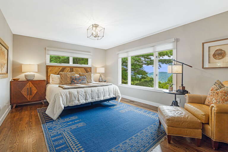 Main Level - Main Suite/Bedroom One - King Bed w/ Mountain Views