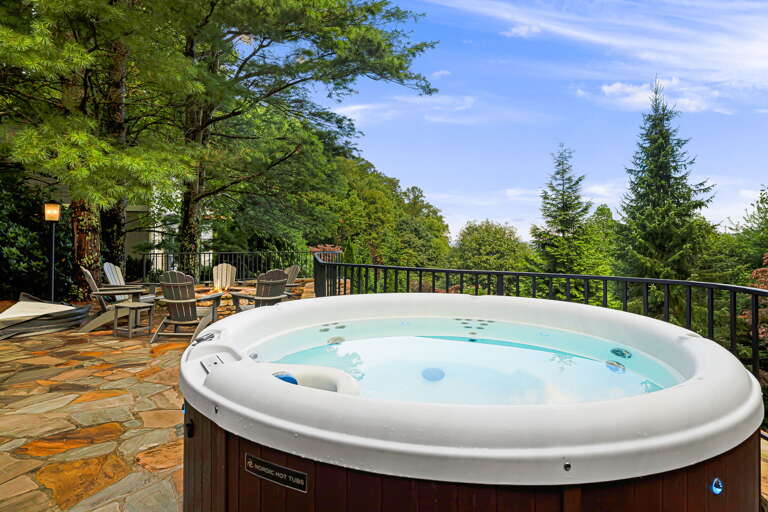 Stone Patio w/ Hot Tub, Fire Pit & Mountain Views