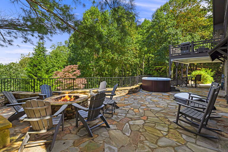 Fire Pit & Hot Tub Area