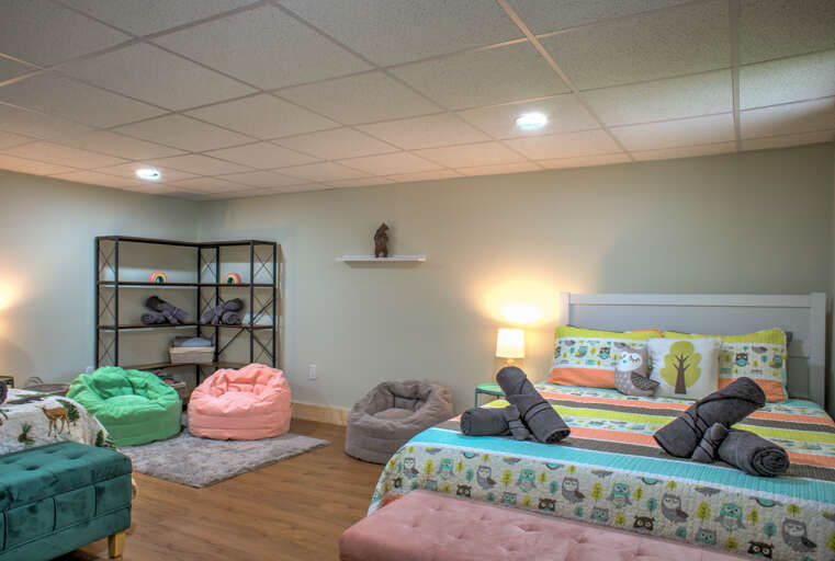 Lower Level - Bedroom Four - Two Queen Beds and Two Twin Trundles