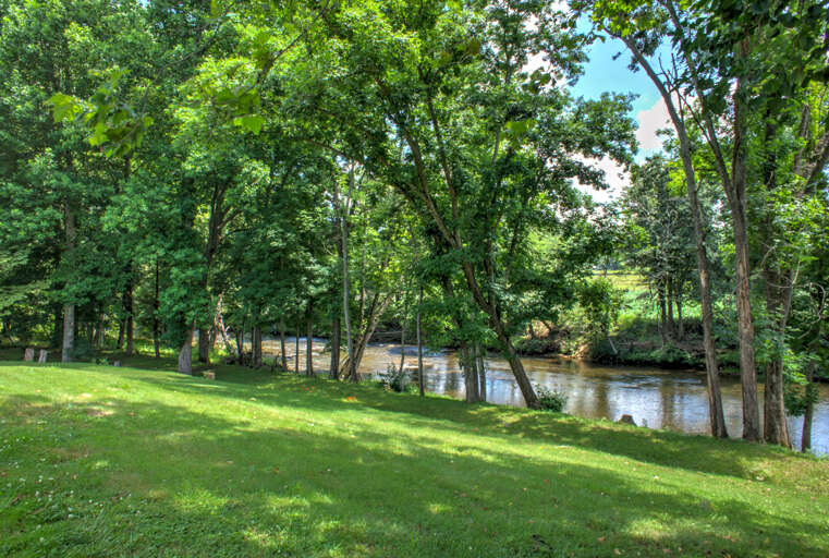 River Bank Retreat - Summer