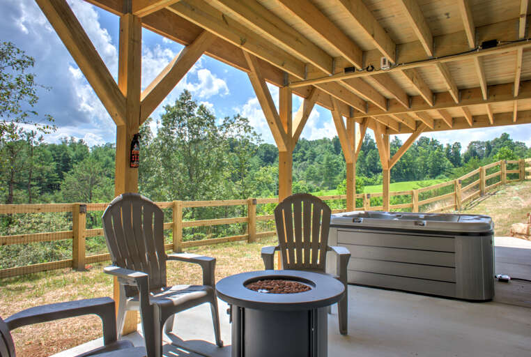 Covered Patio w/ Fire Pit & Hot Tub