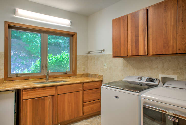 Main Level - Laundry Area