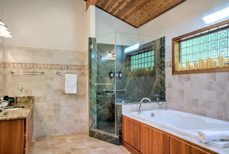 Main Suite/Bedroom One - Walk-In Shower & Soaking Tub