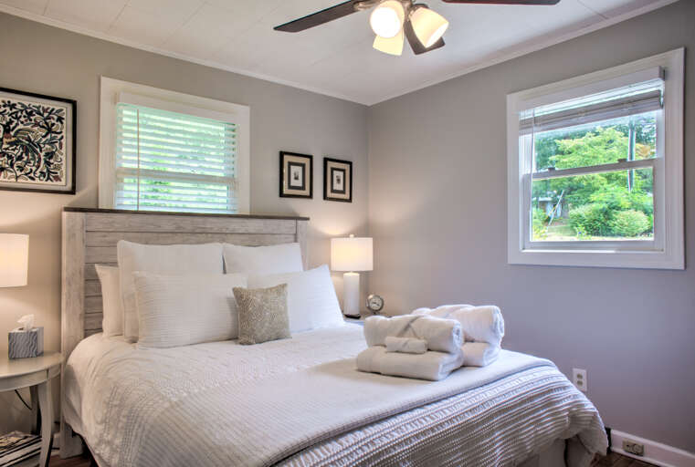 Bedroom Two - Queen Bed Bedroom Two - Queen Bed