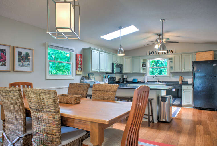 The Grape Escape - Dining Area The Grape Escape - Dining Area