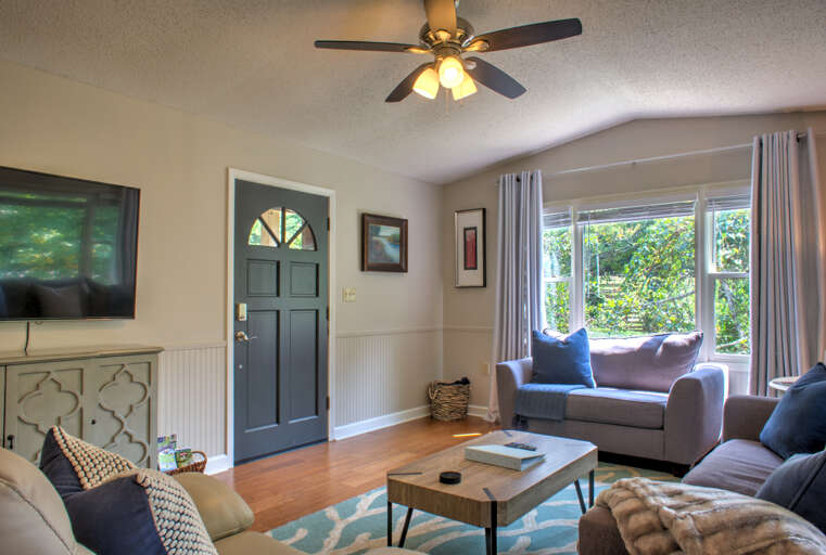 The Grape Escape - Living Area The Grape Escape - Living Area