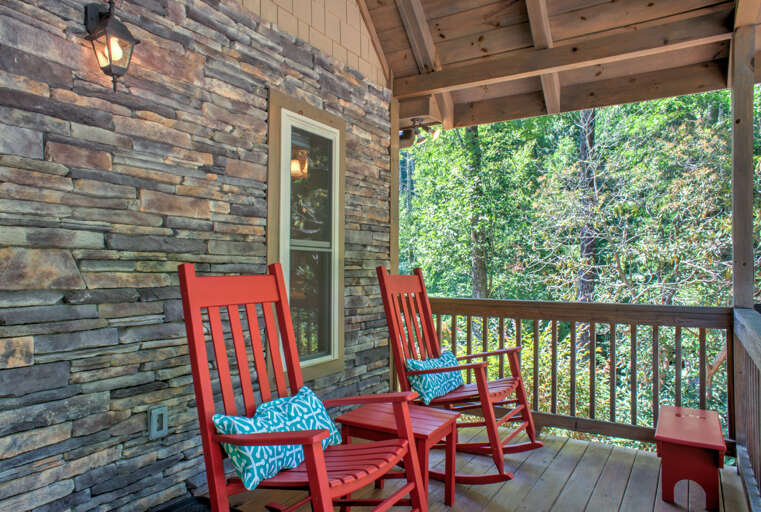Enjoy the Fresh Mountain Air under the Covered Front Porch