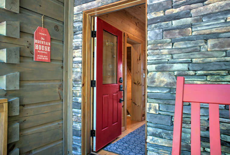 Come on in to Waterfall Cabin