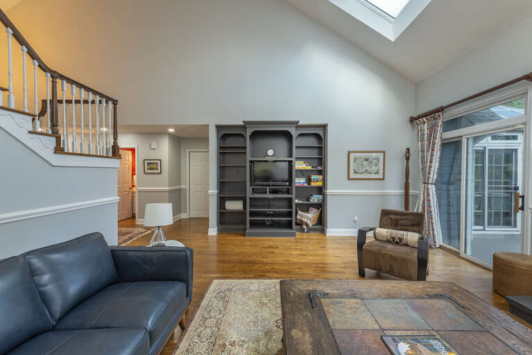 Living Area Living Area