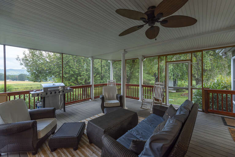 Screened in Porch Screened in Porch
