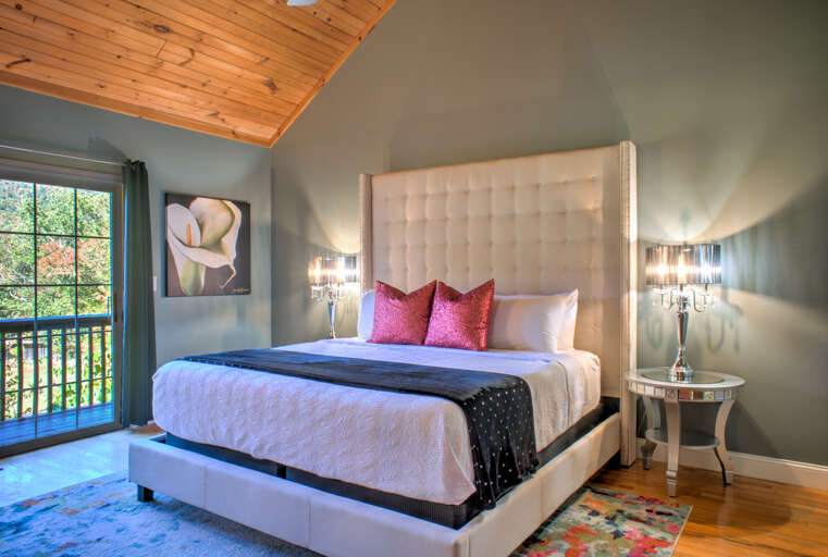 Main Level - Main Suite/Bedroom One - King Bed