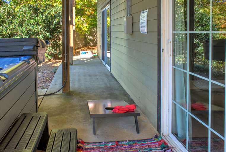 Challenge your Group to Cornhole!
