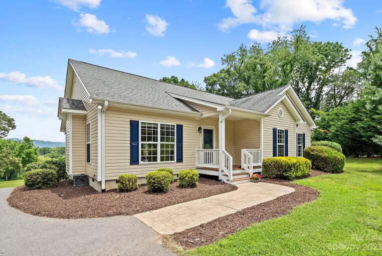 Enjoy Your Stay at Asheville Acres