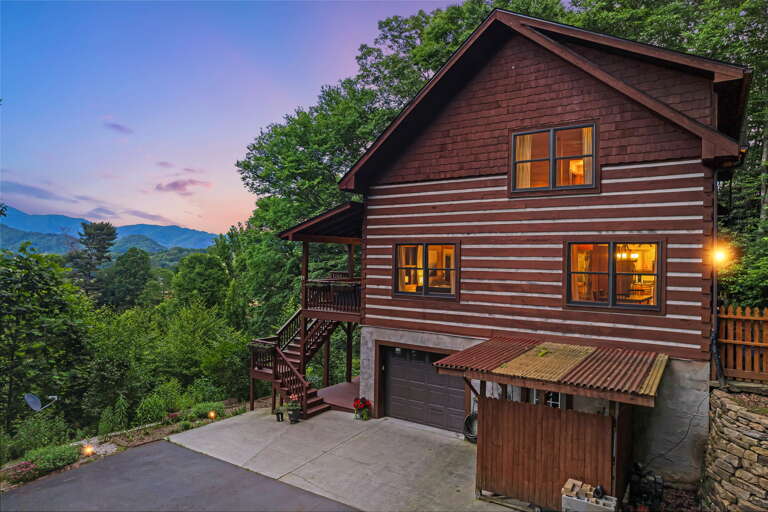 Year-Round Mountain Views