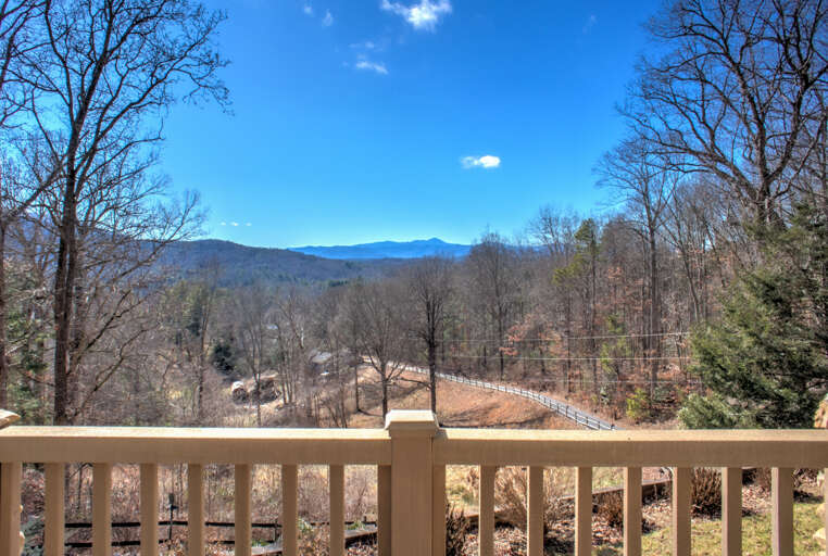 Year-Round Mountain Views