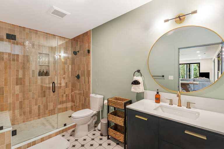 Lower Level - Shower Bath