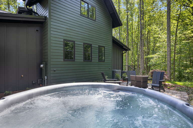 Hot Tub & Fire Pit Area