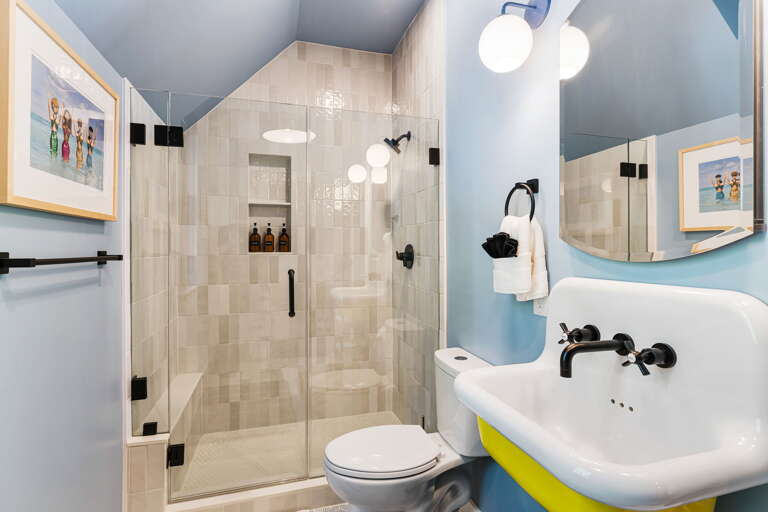 Upper Level - Shared Shower Bath