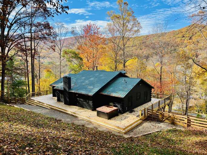 Seasonal Mountain Views