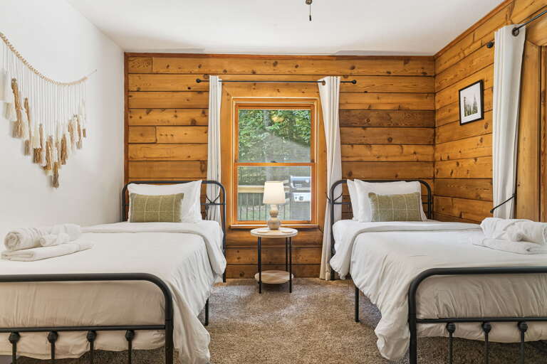 Bedroom Two - Two Twin Beds