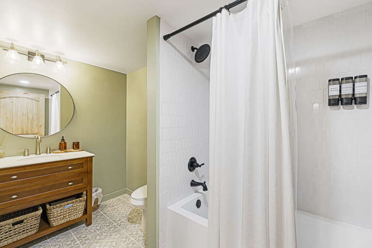 Lower Level - Shared Full Bath